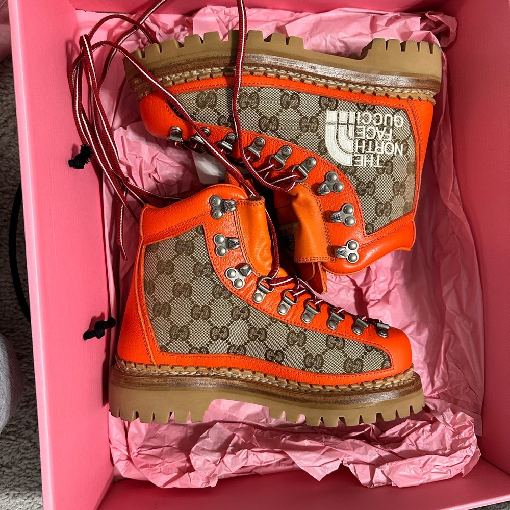Gucci X THE NORTH FACE Monogram Textured Calfskin Women’s Hiking Ankle Boots - Picture 7 of 7